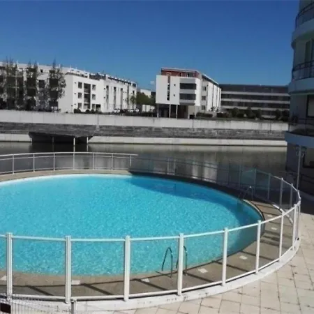 La Rocheliere 3 2 Λα Ροσέλ